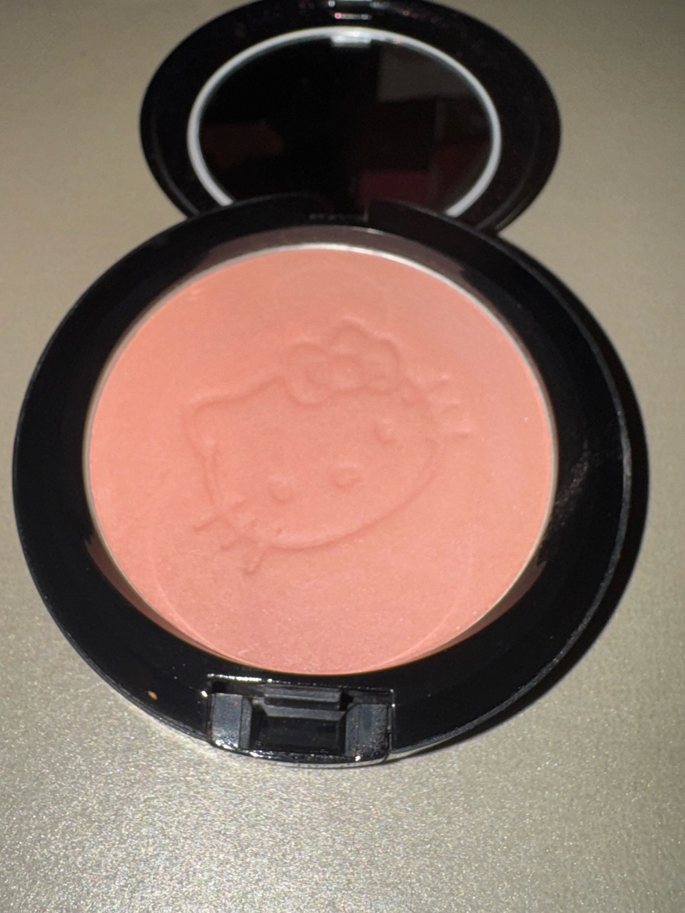 MAC Tahitian Sand Beauty Powder-Hello Kitty
